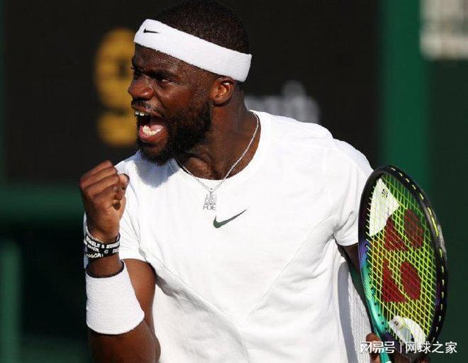 的双重角色 的双重角色